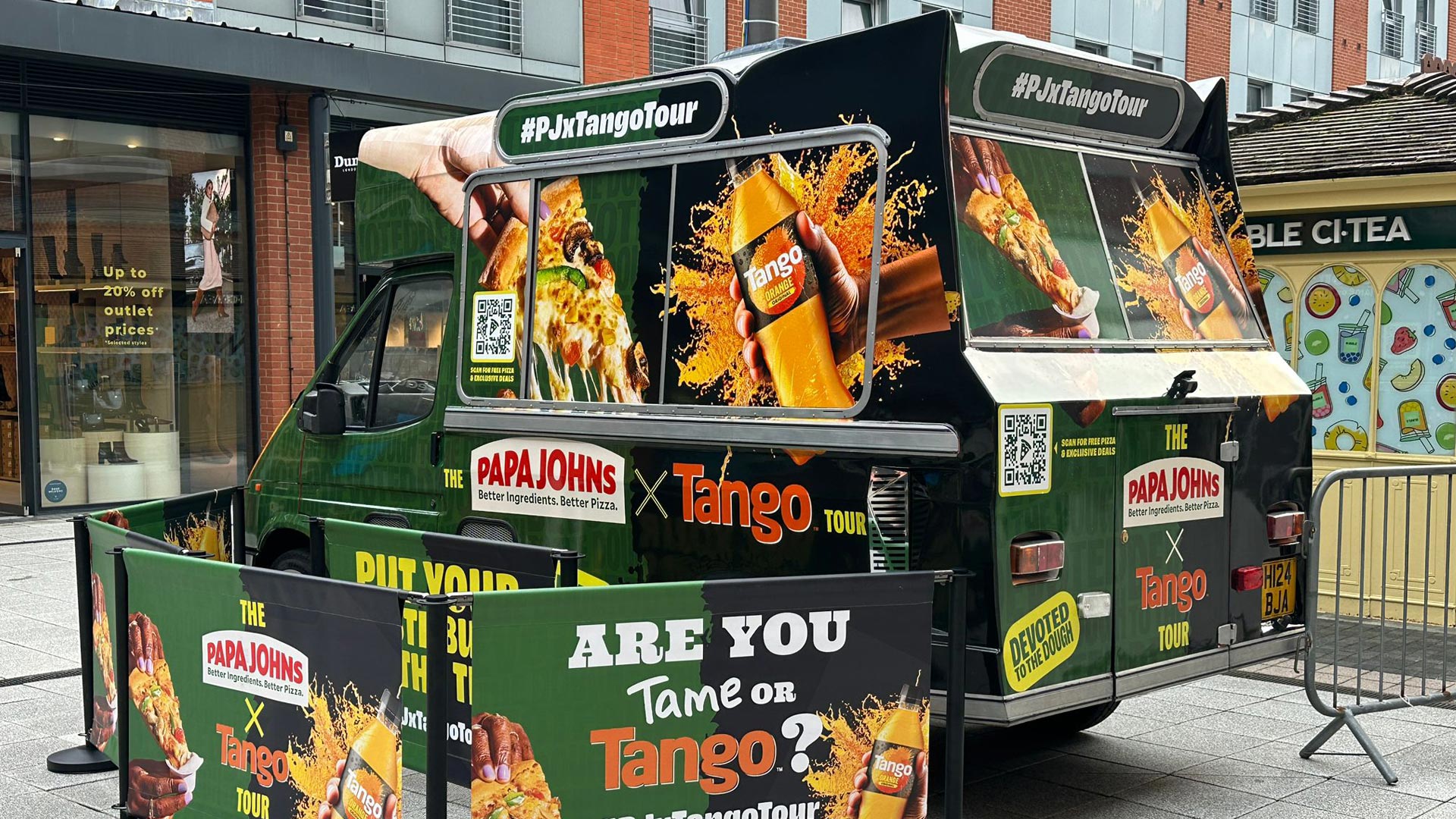 Student Sampling Sign Papa Johns x Tango Student Campus Sampling Tour | iMP